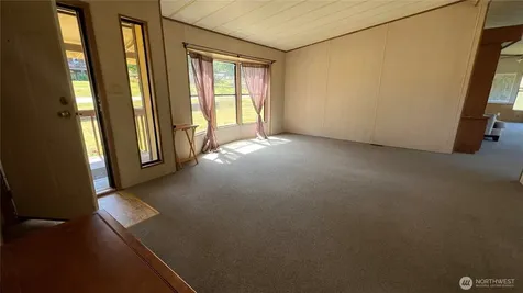 39058 Shoreview Drive NE Hansville WA 98340