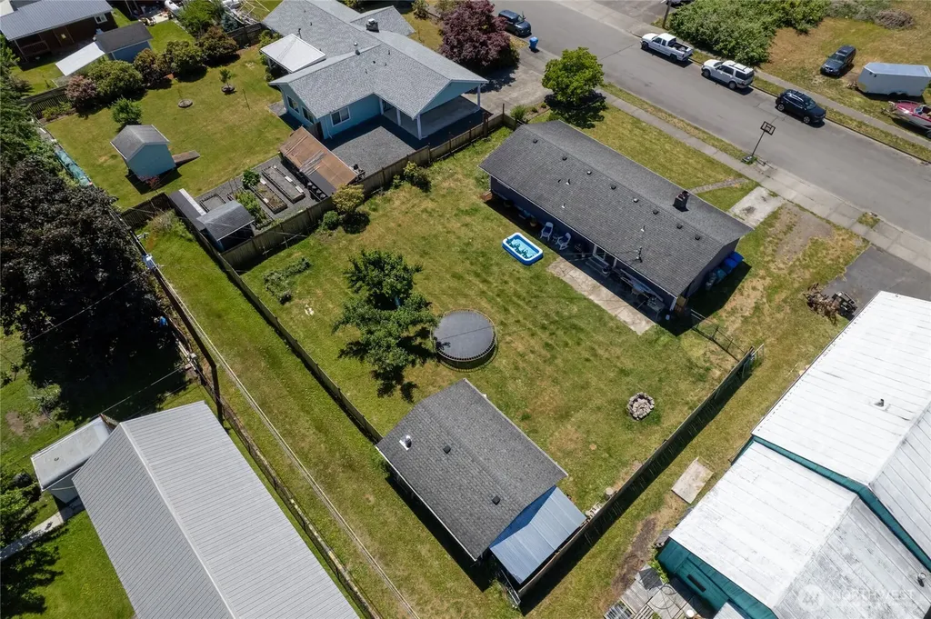 205 Washington Ave S Eatonville WA 98328