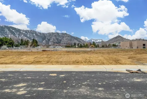 143 Fruitful Place Cashmere WA 98815