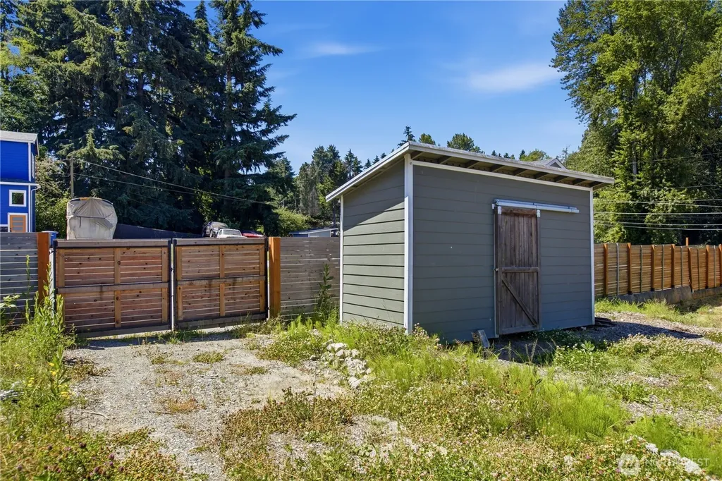 11410 8th Avenue S Burien WA 98168