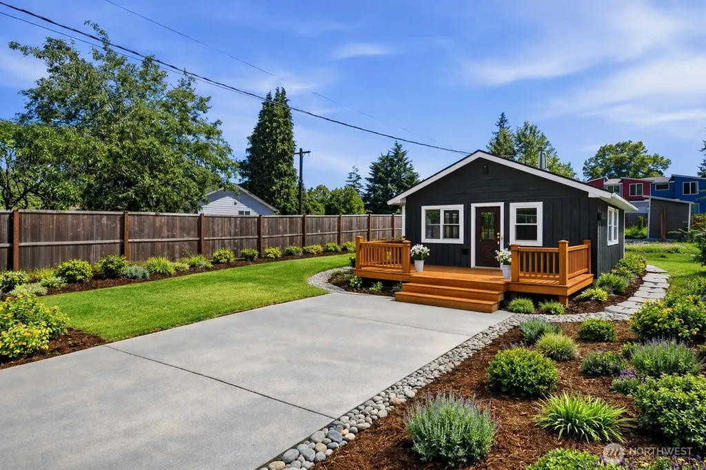 11410 8th Avenue S Burien WA 98168