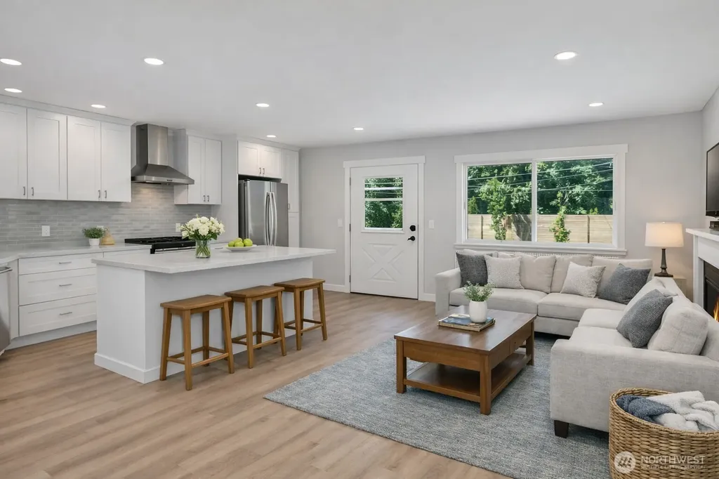 11410 8th Avenue S Burien WA 98168