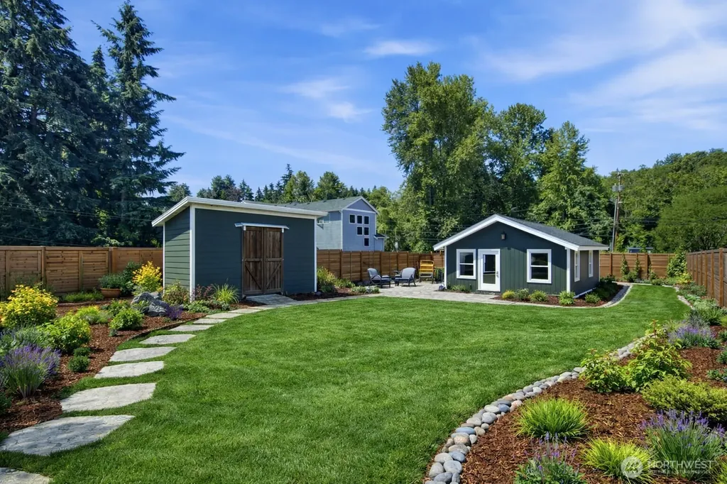 11410 8th Avenue S Burien WA 98168