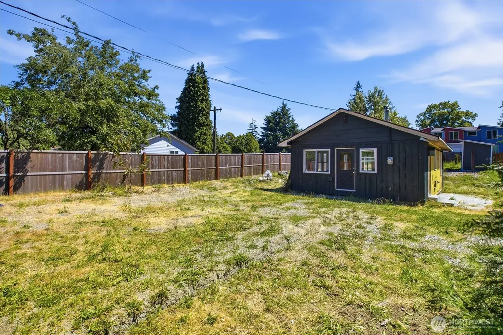 11410 8th Avenue S Burien WA 98168