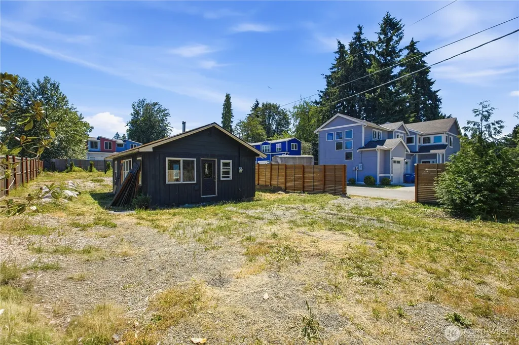 11410 8th Avenue S Burien WA 98168