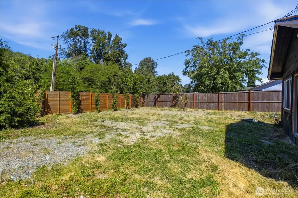 11410 8th Avenue S Burien WA 98168