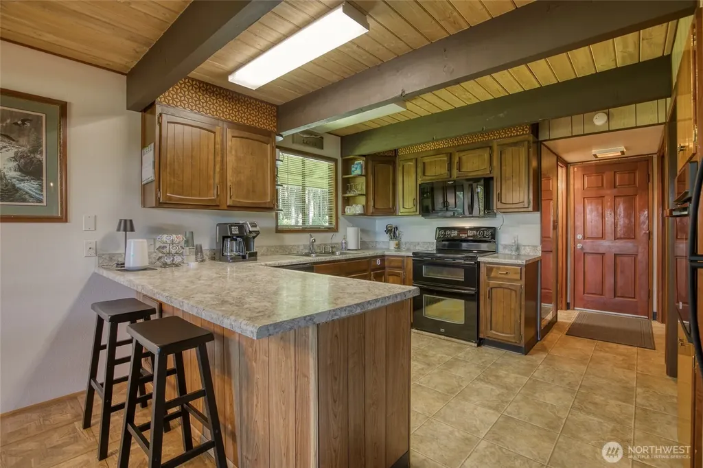 2782 State Route 109 Ocean Shores WA 98569