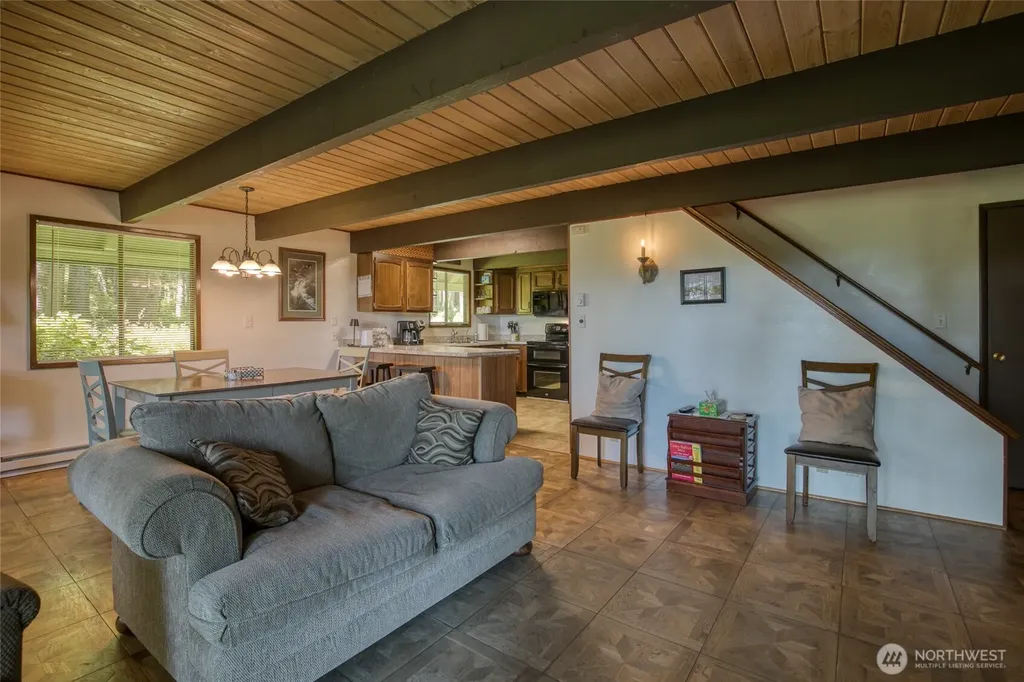 2782 State Route 109 Ocean Shores WA 98569