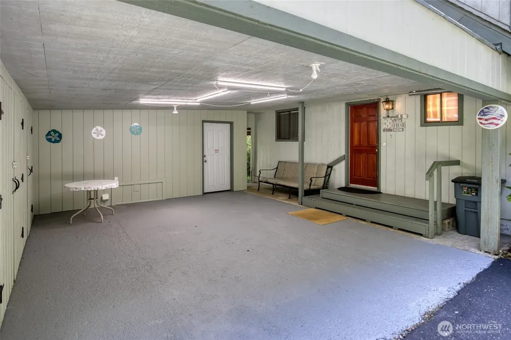 2782 State Route 109 Ocean Shores WA 98569