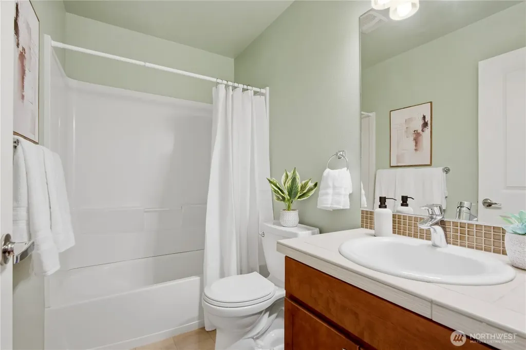 3027 S Nevada Street Seattle WA 98108