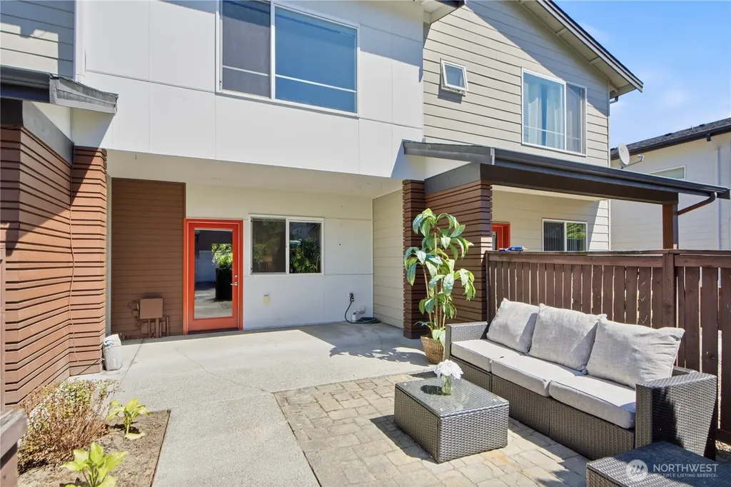3027 S Nevada Street Seattle WA 98108