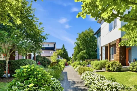 3027 S Nevada Street Seattle WA 98108