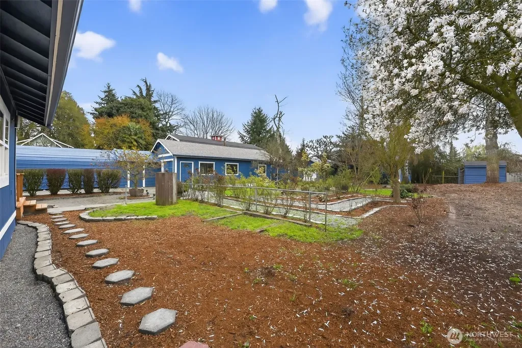 6502 48th Street E Puyallup WA 98371