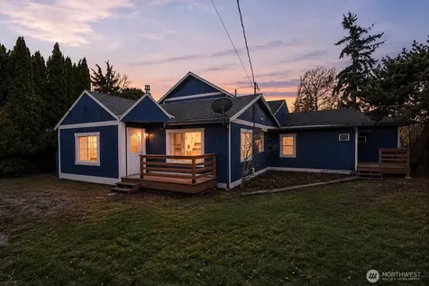 6502 48th Street E Puyallup WA 98371