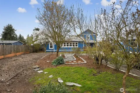 6502 48th Street E Puyallup WA 98371