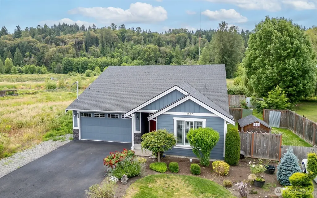 1502 12th Avenue SE Puyallup WA 98372