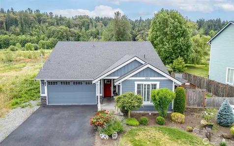 1502 12th Avenue SE Puyallup WA 98372