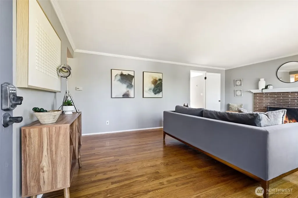 8257 Interlake Avenue N Seattle WA 98103