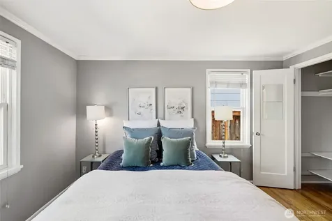 8257 Interlake Avenue N Seattle WA 98103