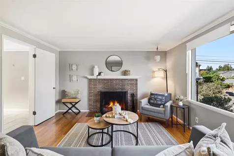 8257 Interlake Avenue N Seattle WA 98103