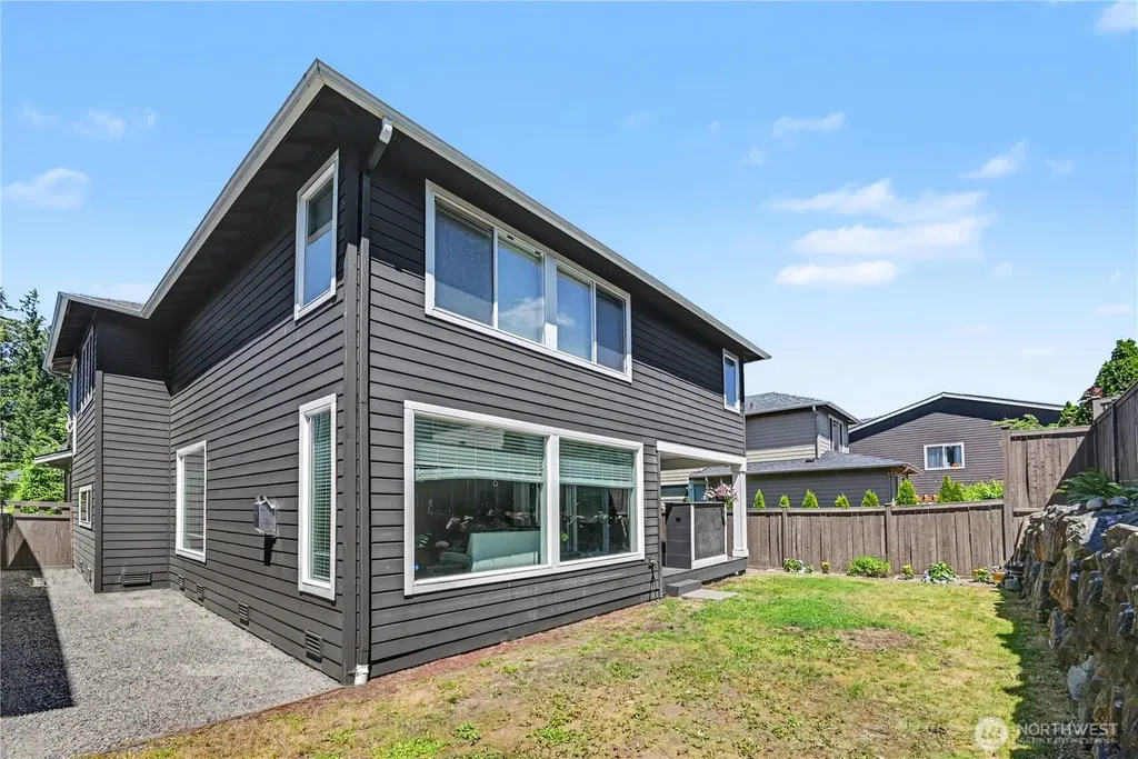 24045 SE 258th Way Maple Valley WA 98038