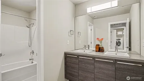 24045 SE 258th Way Maple Valley WA 98038