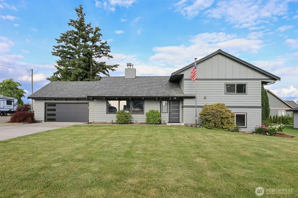 8808 Line Road Lynden WA 98264