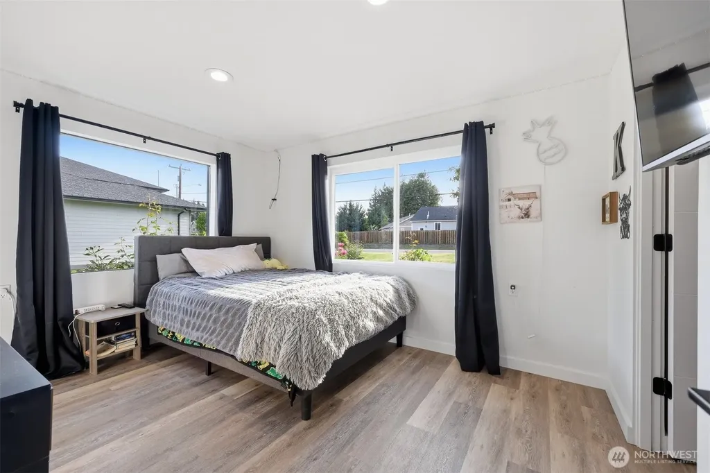 8808 Line Road Lynden WA 98264