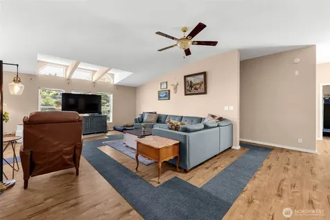 161 Rogers Road Kalama WA 98625