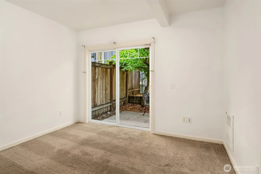 1406 N Northgate Way Seattle WA 98133