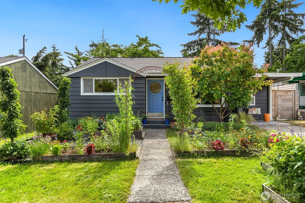 9348 32nd Avenue SW Seattle WA 98126
