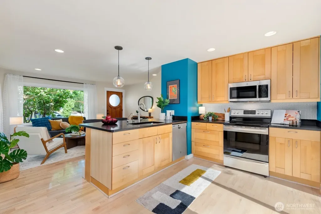 9348 32nd Avenue SW Seattle WA 98126