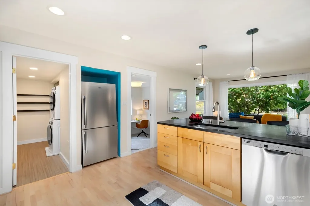 9348 32nd Avenue SW Seattle WA 98126