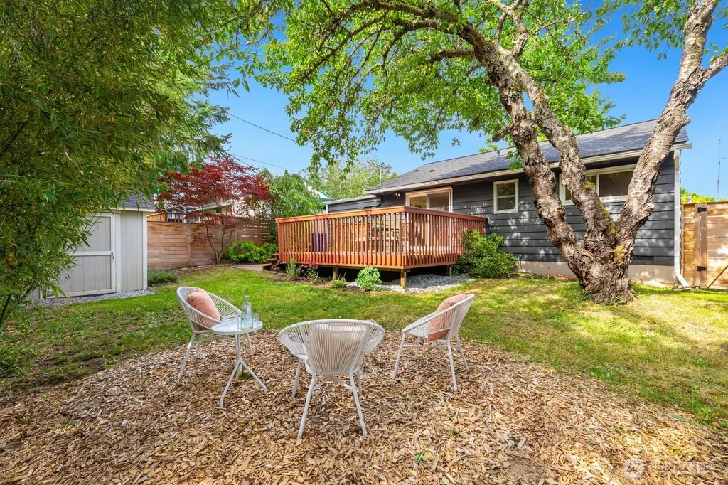 9348 32nd Avenue SW Seattle WA 98126