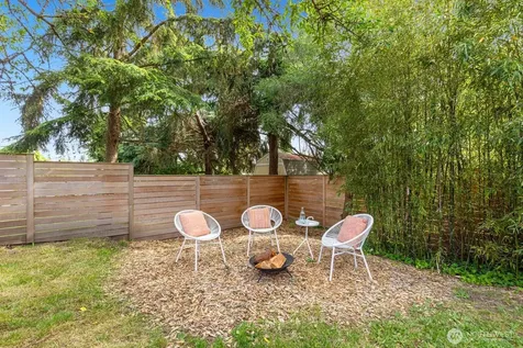 9348 32nd Avenue SW Seattle WA 98126