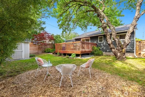 9348 32nd Avenue SW Seattle WA 98126