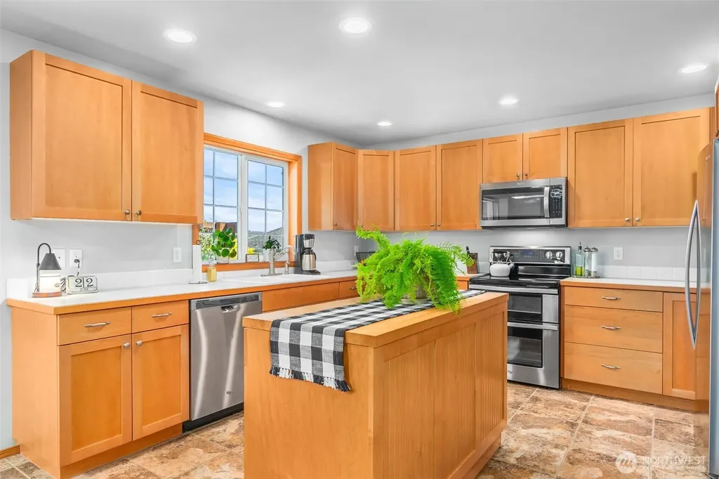 5 N Sunrise Drive Montesano WA 98563