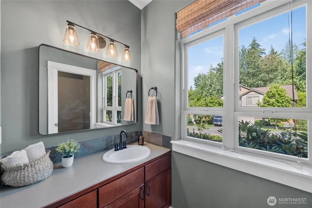 1205 Birch Falls Drive Bellingham WA 98229
