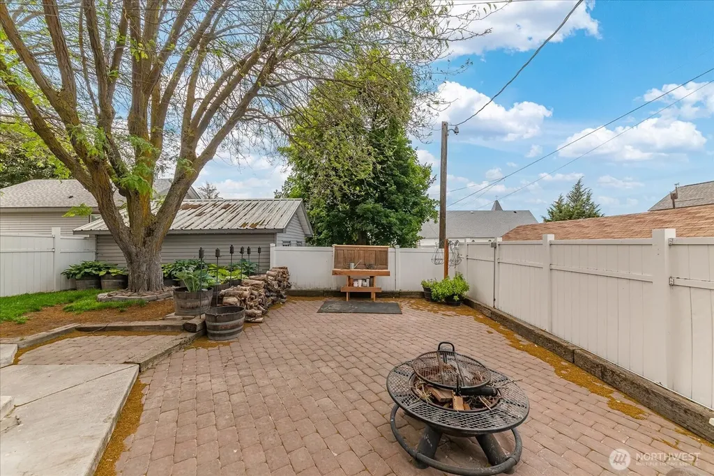 209 E 3rd Avenue Ritzville WA 99169
