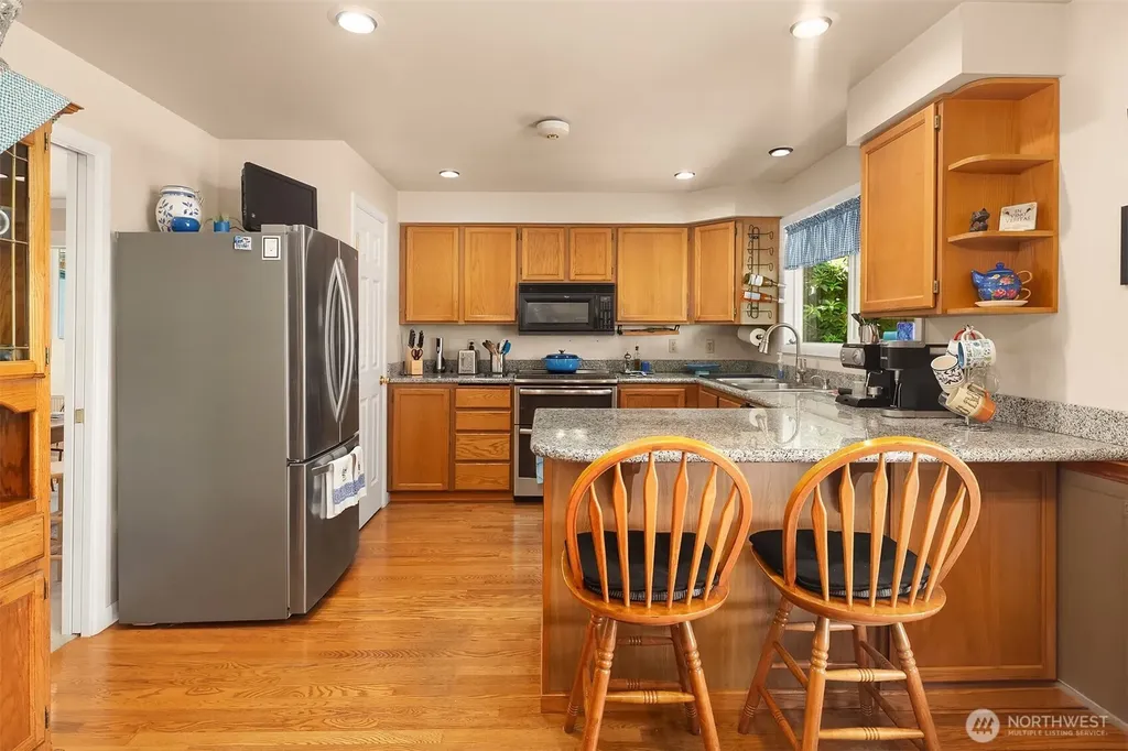 3121 206th Place SW Lynnwood WA 98036