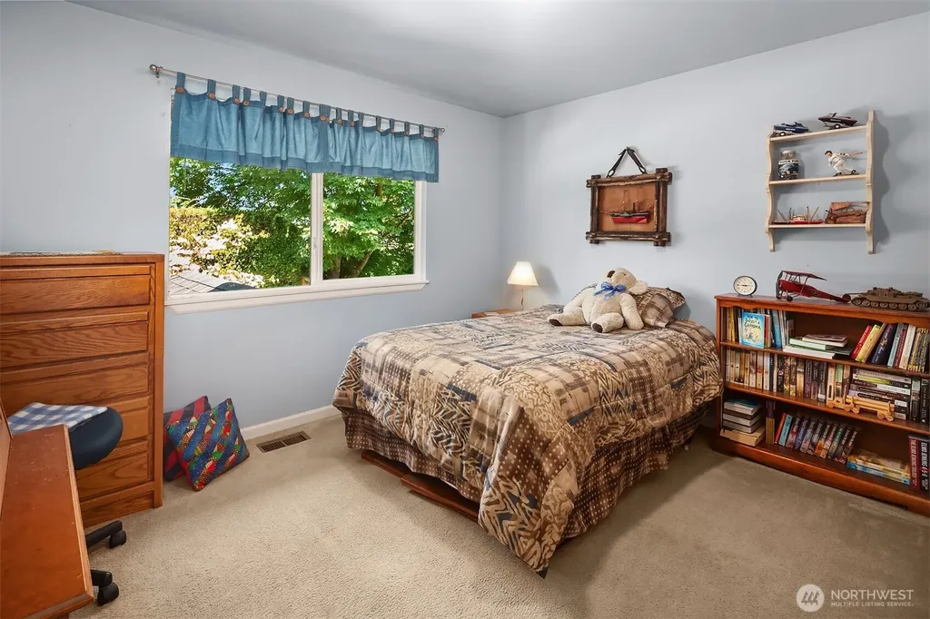 3121 206th Place SW Lynnwood WA 98036