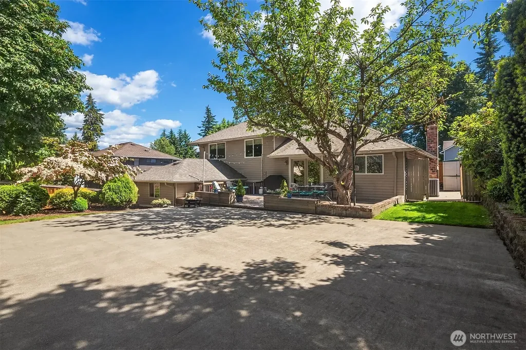 3121 206th Place SW Lynnwood WA 98036