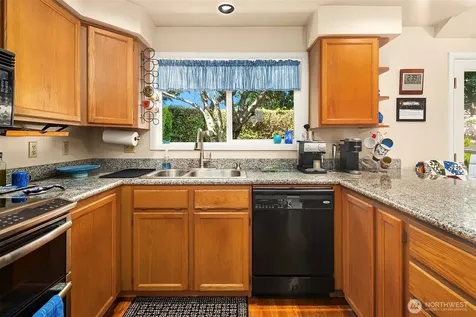 3121 206th Place SW Lynnwood WA 98036