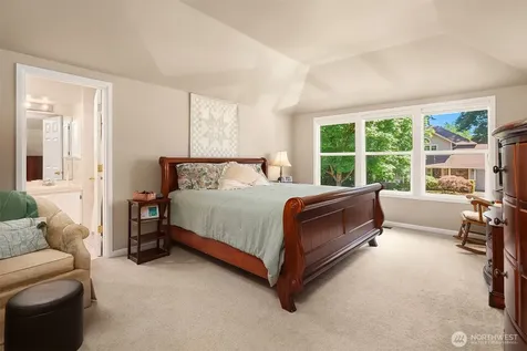 3121 206th Place SW Lynnwood WA 98036
