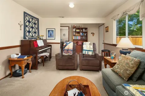 3121 206th Place SW Lynnwood WA 98036