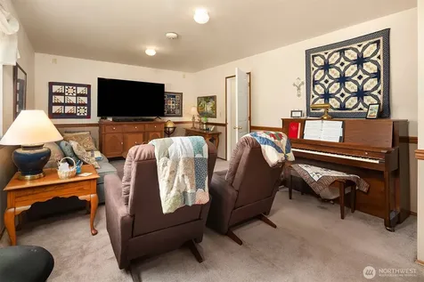 3121 206th Place SW Lynnwood WA 98036