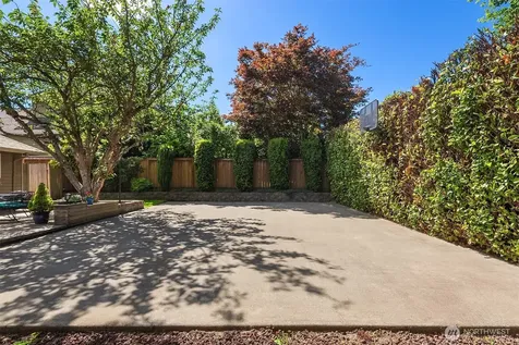 3121 206th Place SW Lynnwood WA 98036