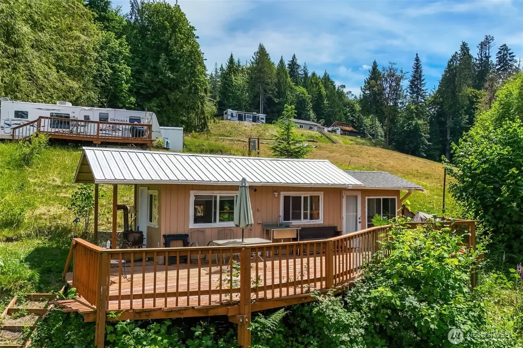 200 E Cove Drive Belfair WA 98528