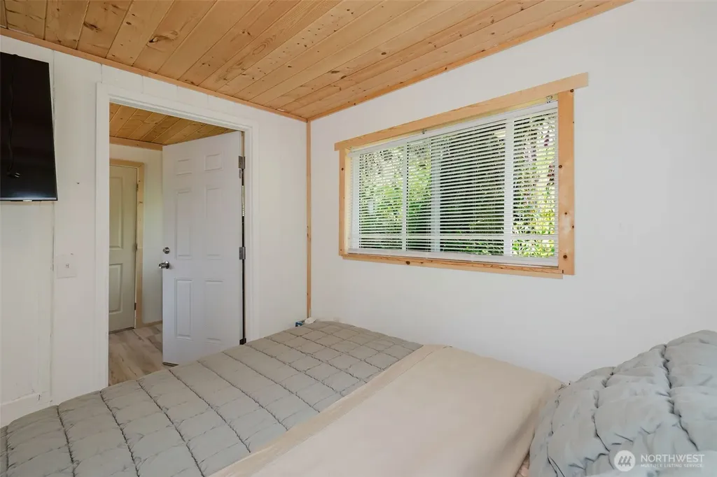 200 E Cove Drive Belfair WA 98528