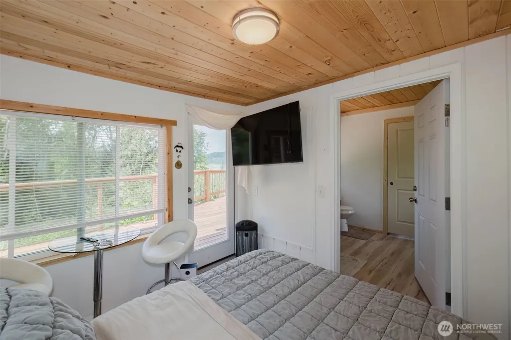 200 E Cove Drive Belfair WA 98528